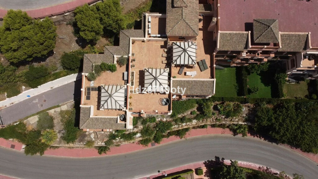 Middle Floor Apartment Benalmadena Málaga - image 46
