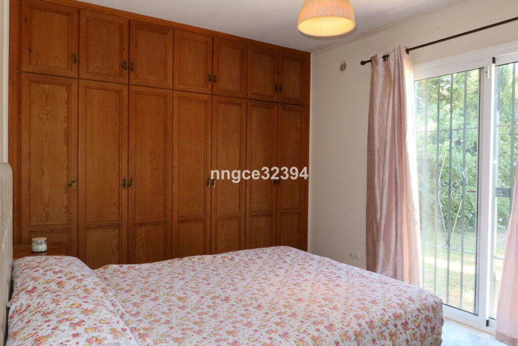 Detached Villa Sotogrande Cádiz - image 46