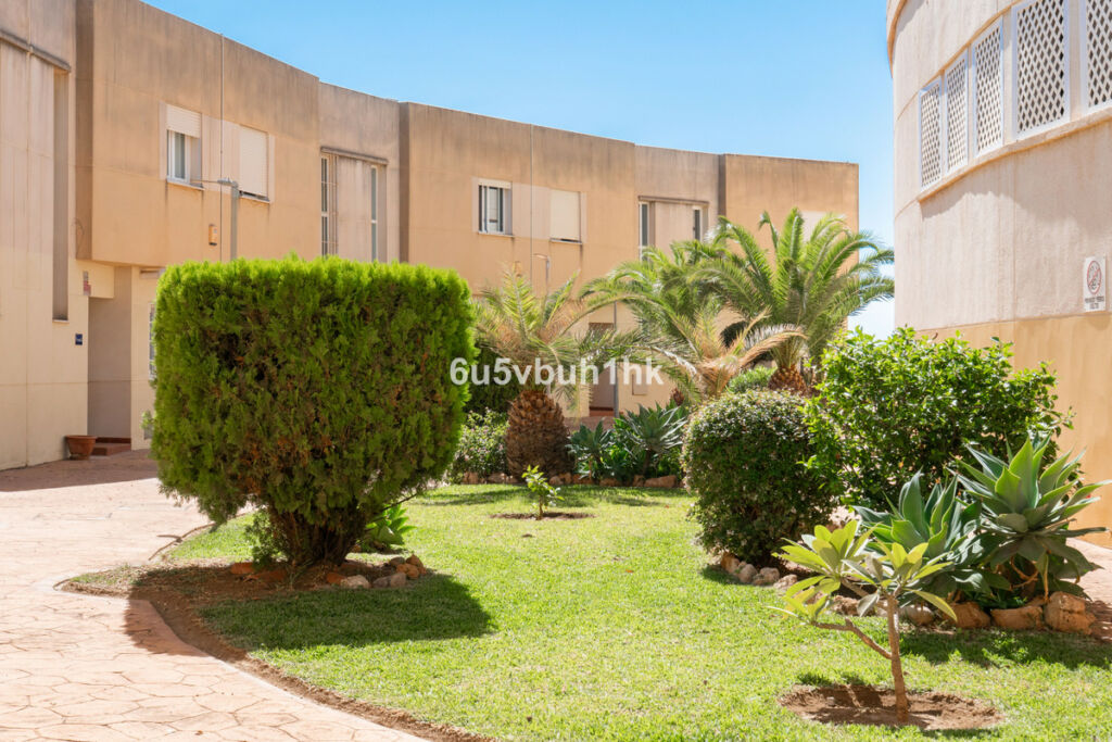 Townhouse Torrequebrada Málaga - image 47