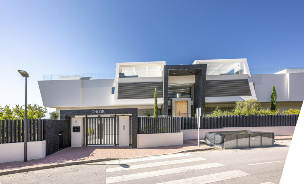 Middle Floor Apartment Benahavís Málaga - image 47