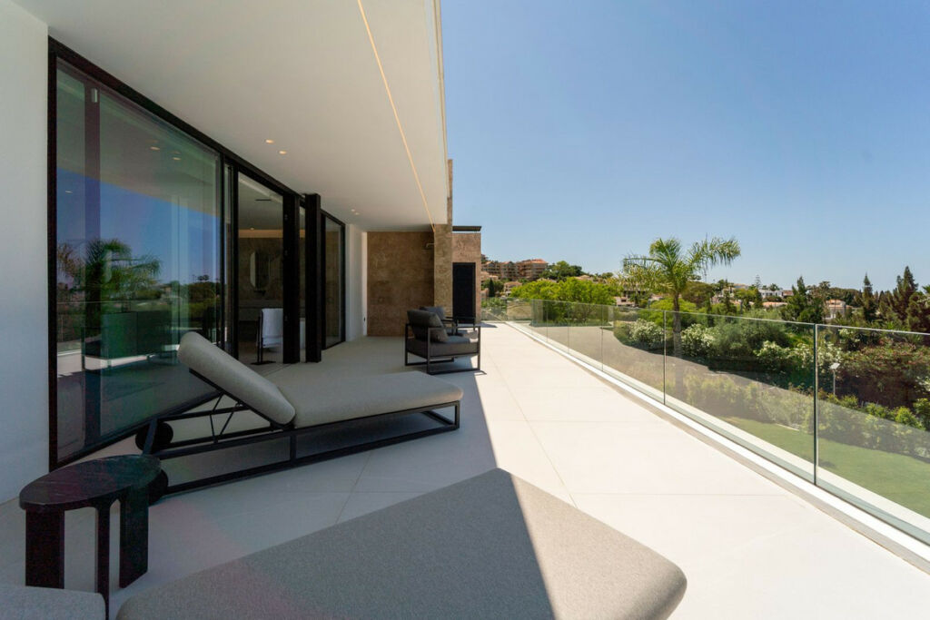 Detached Villa Nueva Andalucía Málaga - image 47