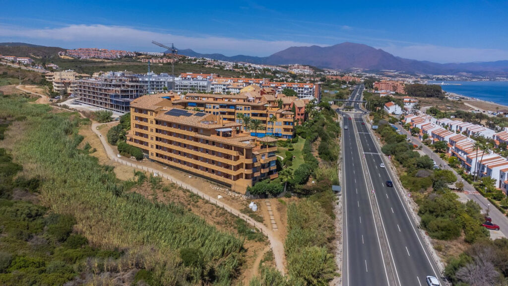 Penthouse La Duquesa Málaga - image 47