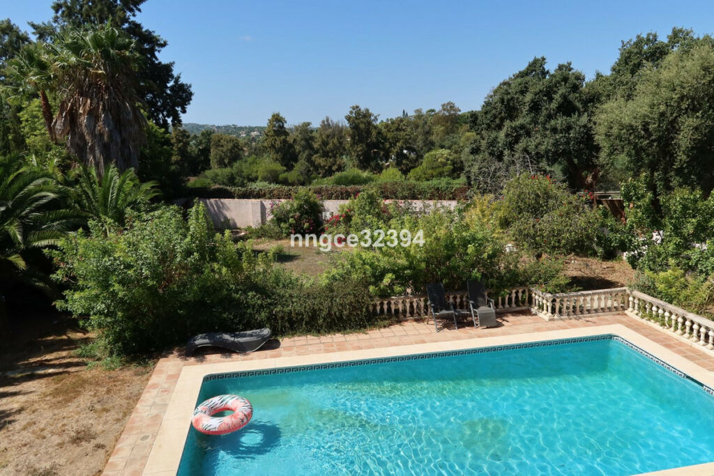 Detached Villa Sotogrande Cádiz - image 48