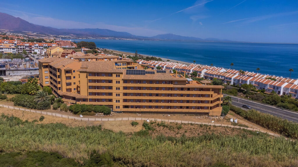 Penthouse La Duquesa Málaga - image 48
