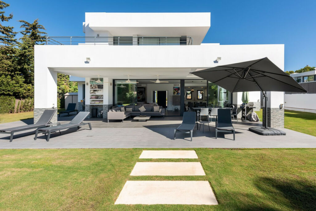 Detached Villa New Golden Mile Málaga - image 48