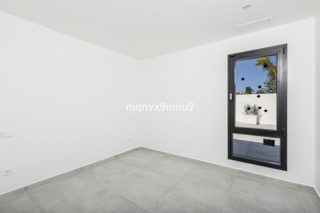 Detached Villa El Chaparral Málaga - image 48