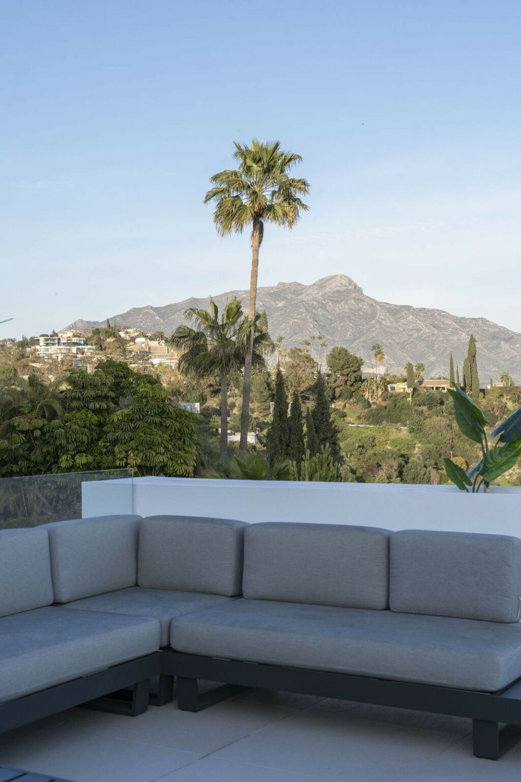 Detached Villa Benahavís Málaga - image 48