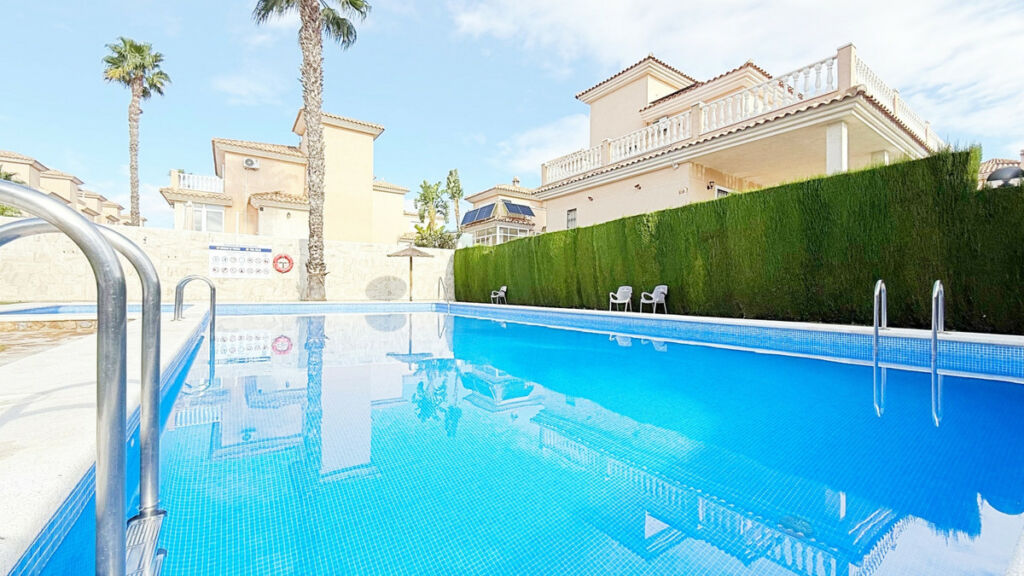 Detached Villa Los Altos Alicante - image 48