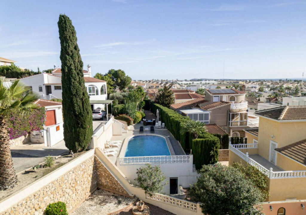 Detached Villa Ciudad Quesada Alicante - image 48