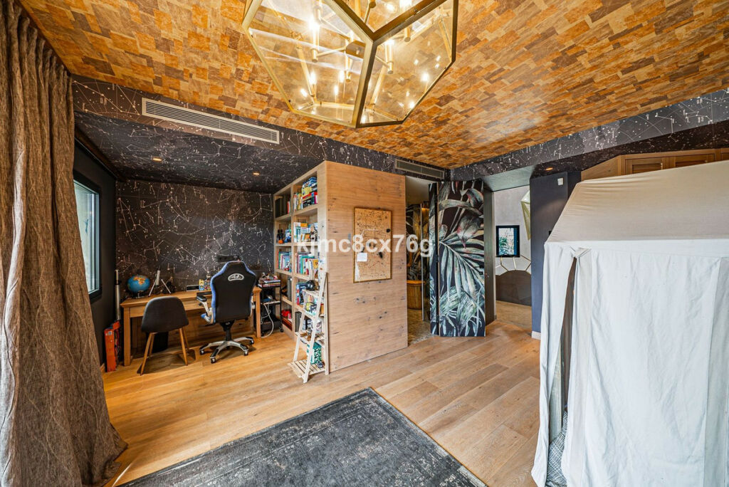 Detached Villa Guadalmina Baja Málaga - image 48