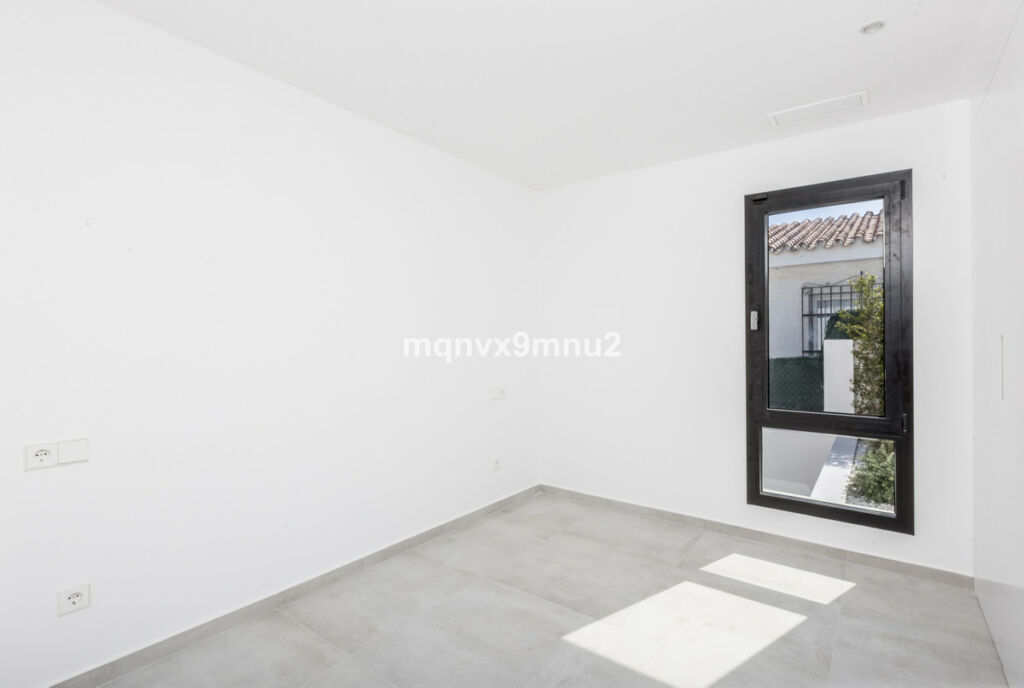 Detached Villa El Chaparral Málaga - image 49