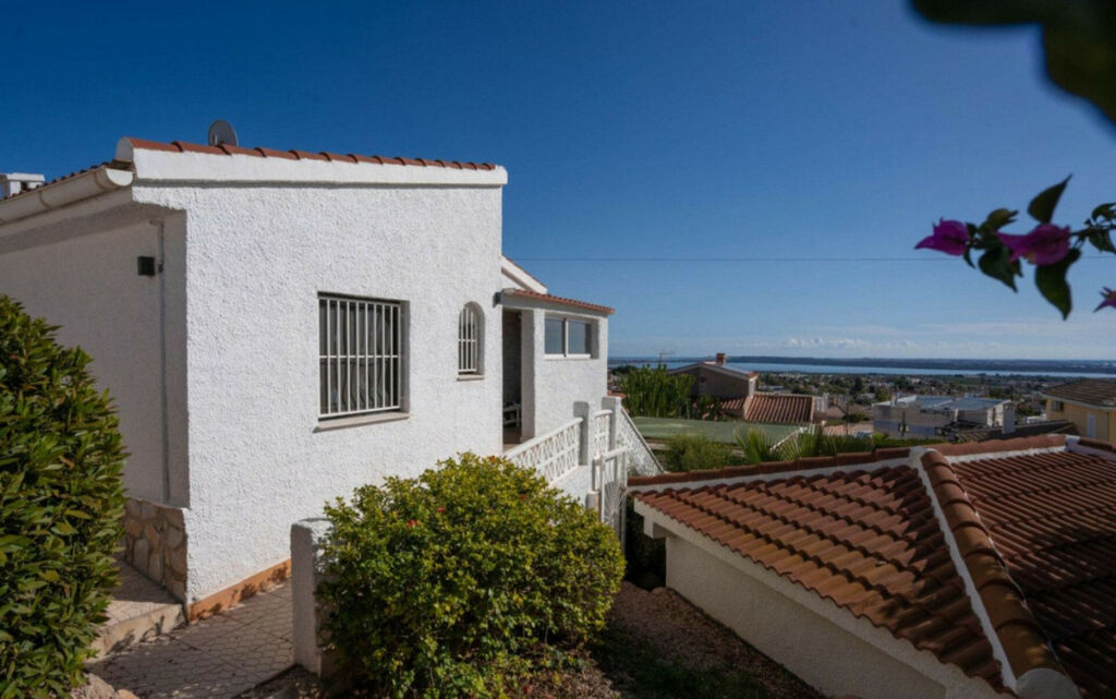 Detached Villa Ciudad Quesada Alicante - image 49
