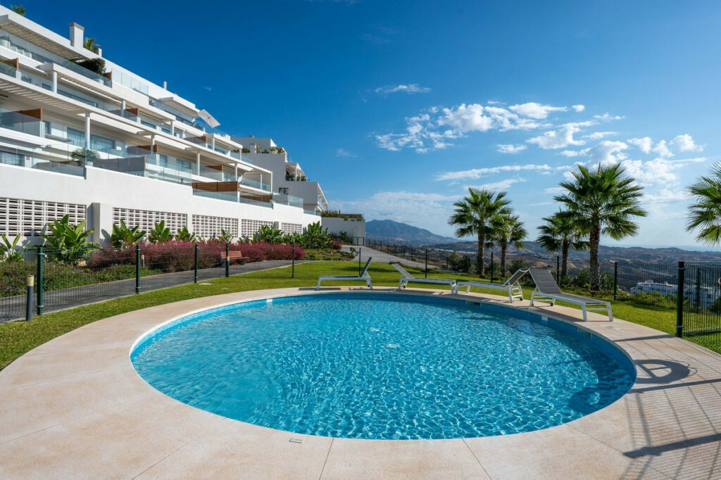 Middle Floor Apartment Calanova Golf Málaga - image 49