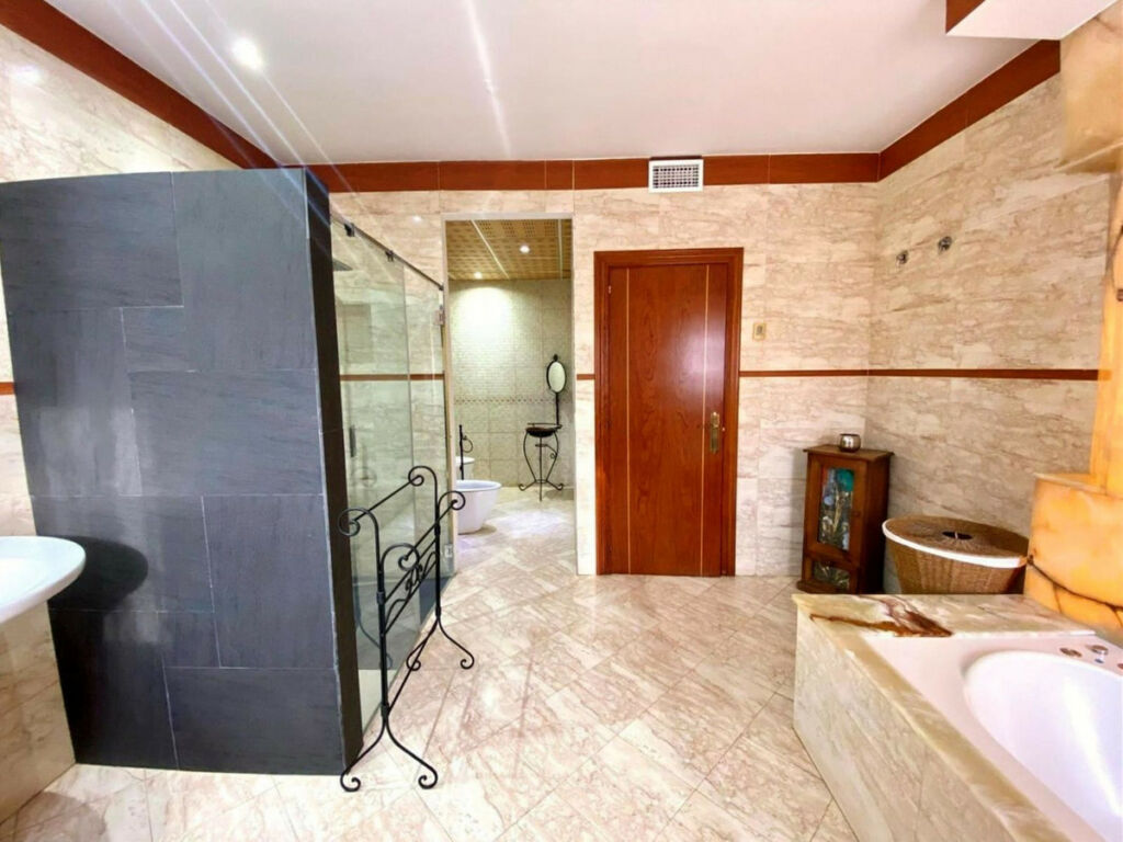 Detached Villa Benalmadena Málaga - image 47