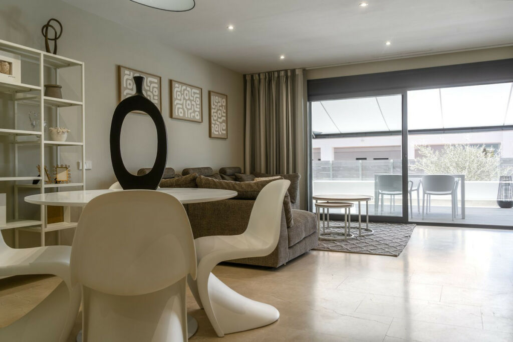 Ground Floor Apartment Selwo Málaga - image 5