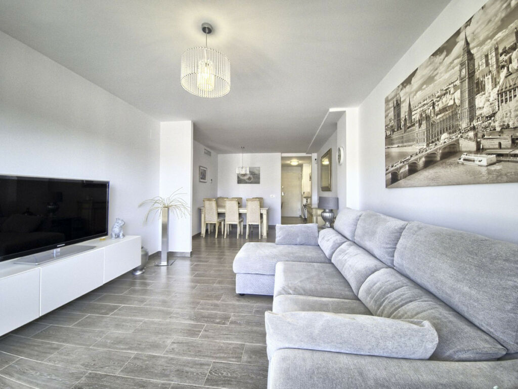 Middle Floor Apartment La Cala de Mijas Málaga - image 5