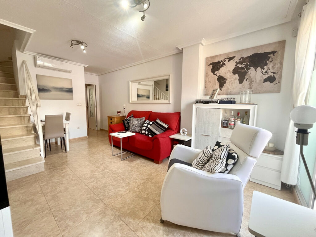 Townhouse Torrevieja Alicante - image 5