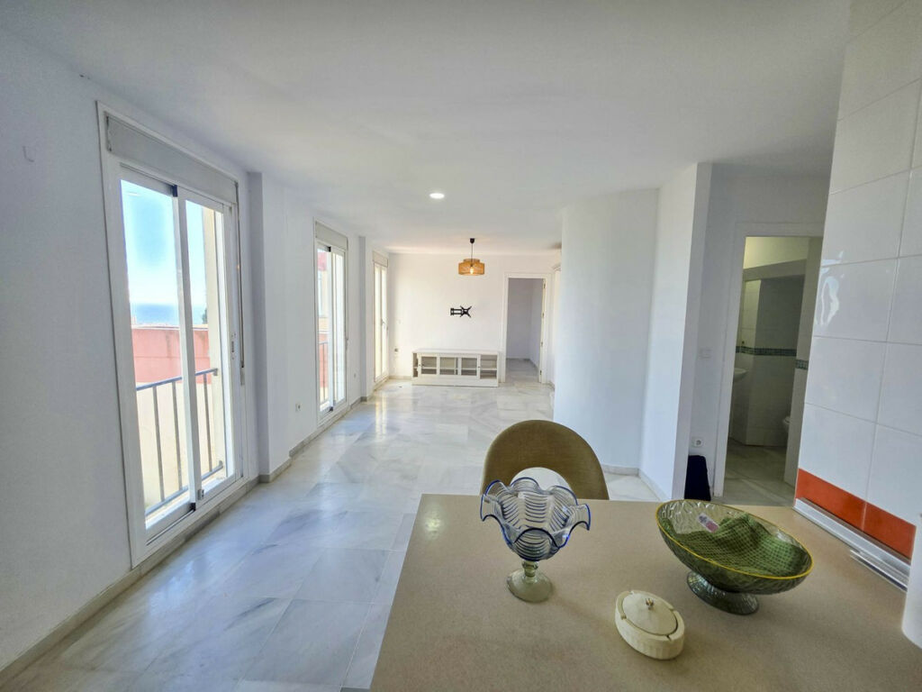Duplex La Duquesa Málaga - image 5