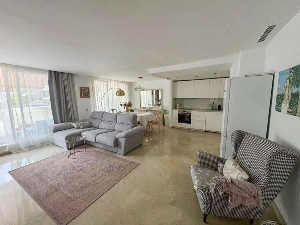 Ground Floor Apartment Benahavís Málaga - image 5