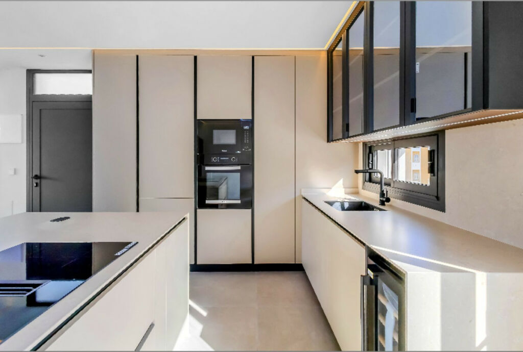 Penthouse Nueva Andalucía Málaga - image 5