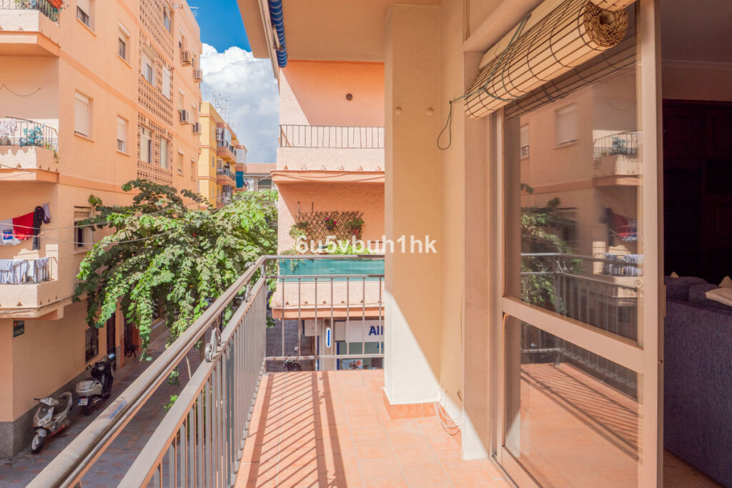Ground Floor Apartment Fuengirola Málaga - image 5