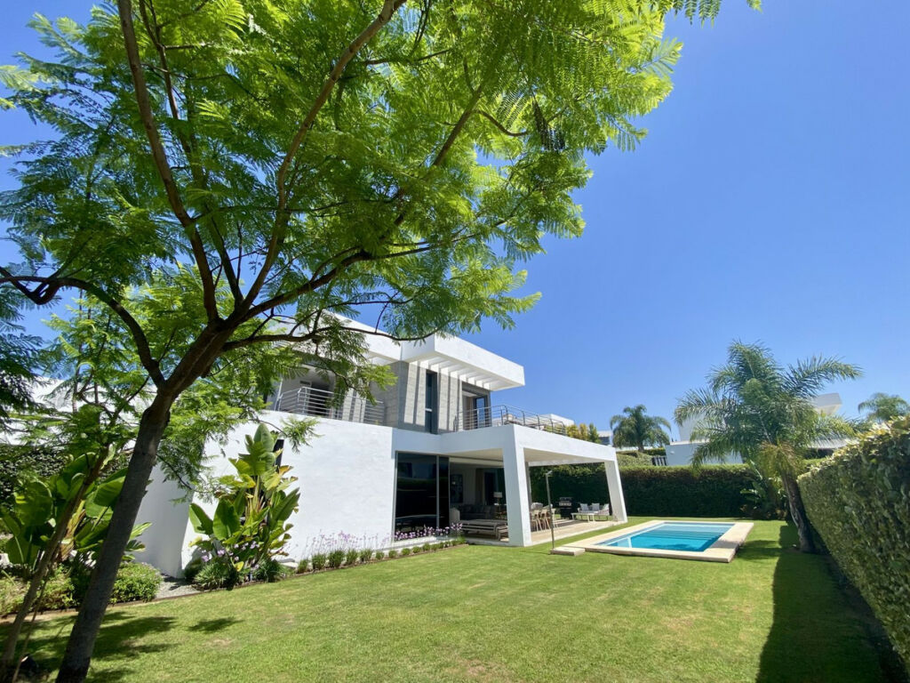 Detached Villa Cancelada Málaga - image 5