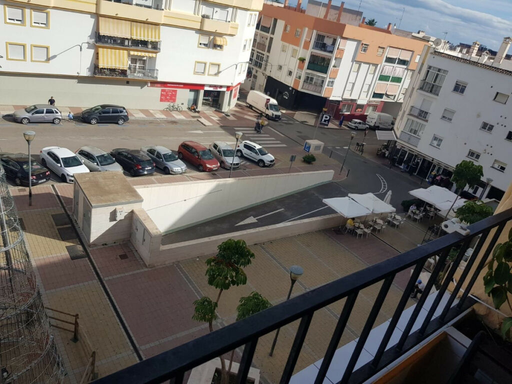Top Floor Apartment San Pedro de Alcántara Málaga - image 5