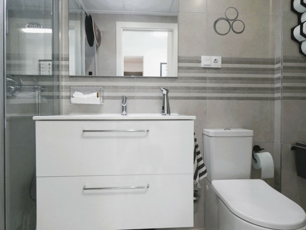 Middle Floor Apartment Los Dolses Alicante - image 5