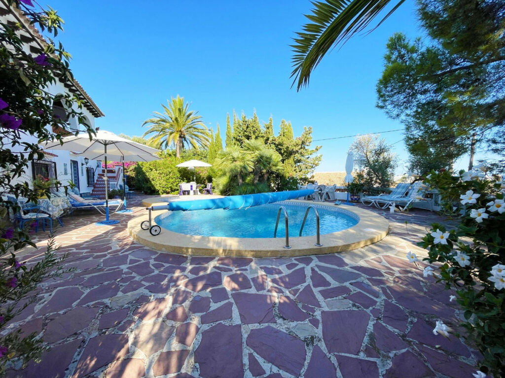 Detached Villa Calpe Alicante - image 5