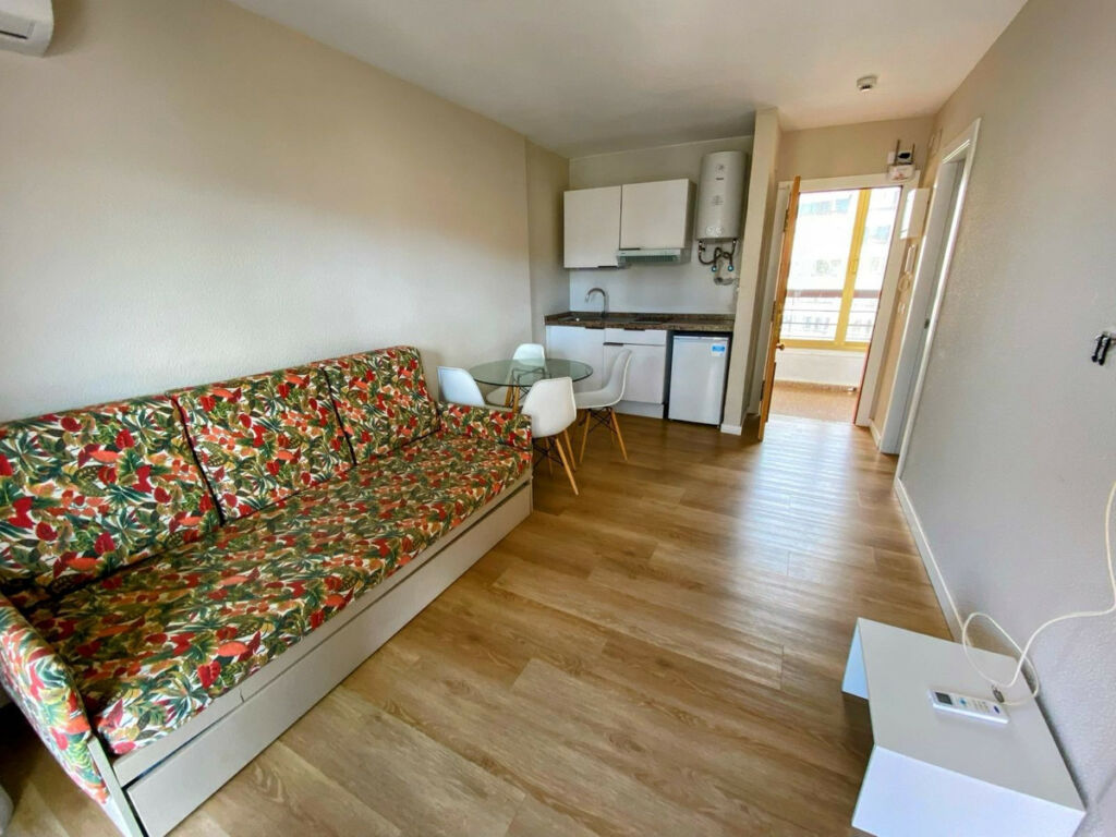 Middle Floor Apartment Benidorm Alicante - image 5