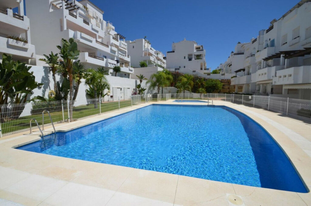 Penthouse Estepona Málaga - image 5
