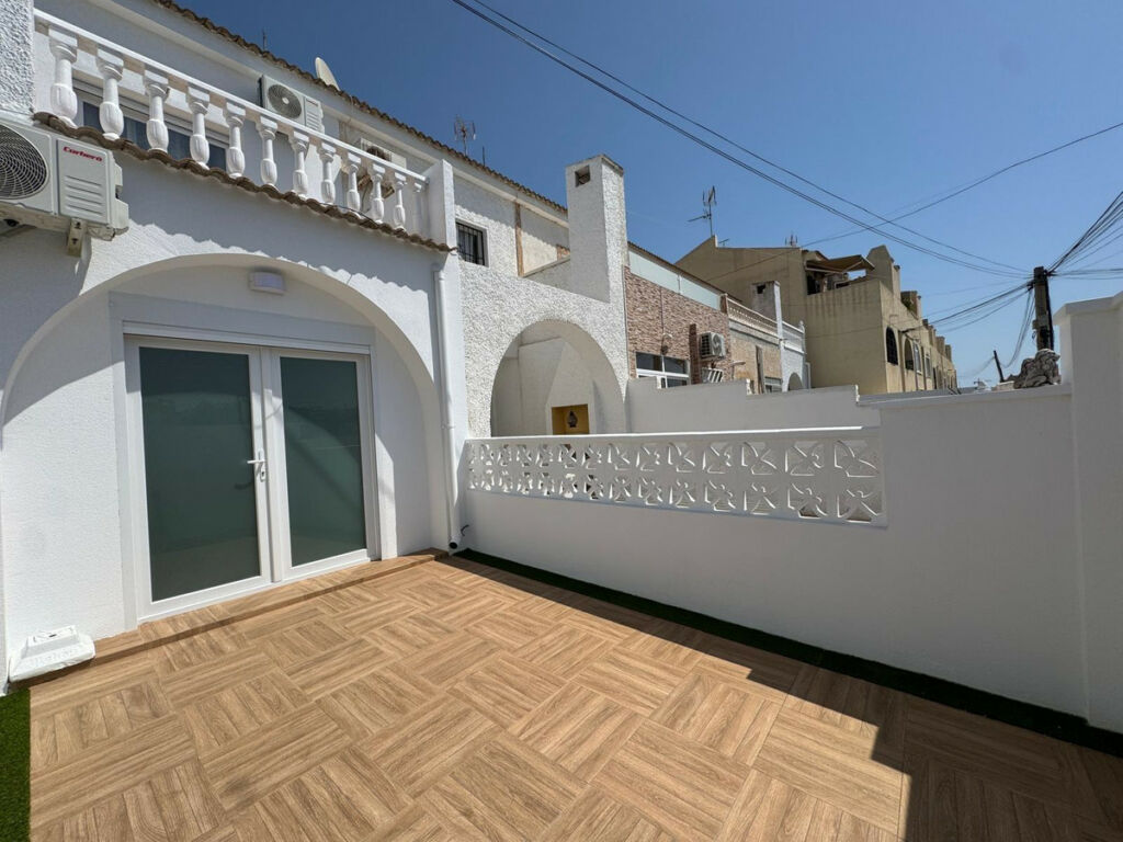 Bungalow Torrevieja Alicante - image 5