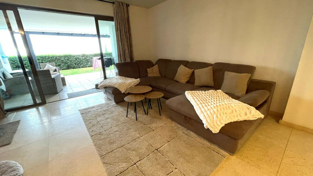 Ground Floor Apartment Los Flamingos Málaga - image 5