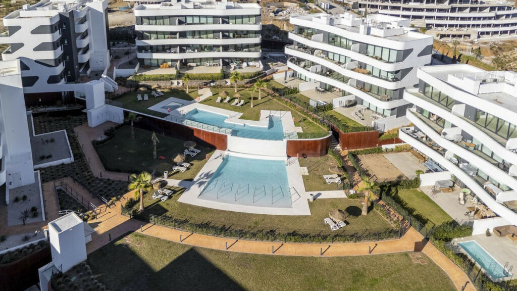 Ground Floor Apartment Fuengirola Málaga - image 5