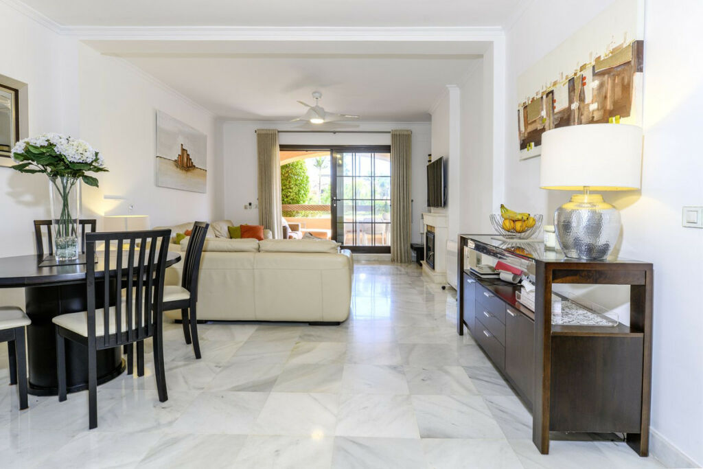 Ground Floor Apartment Hacienda del Sol Málaga - image 5