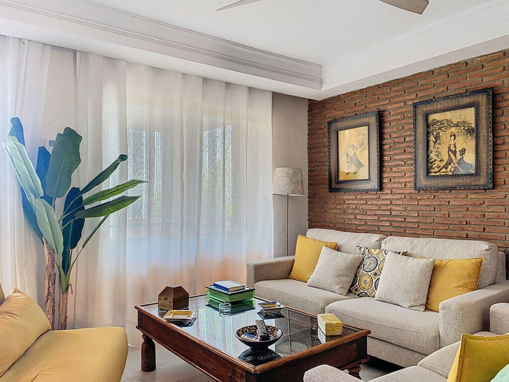 Townhouse Estepona Málaga - image 5