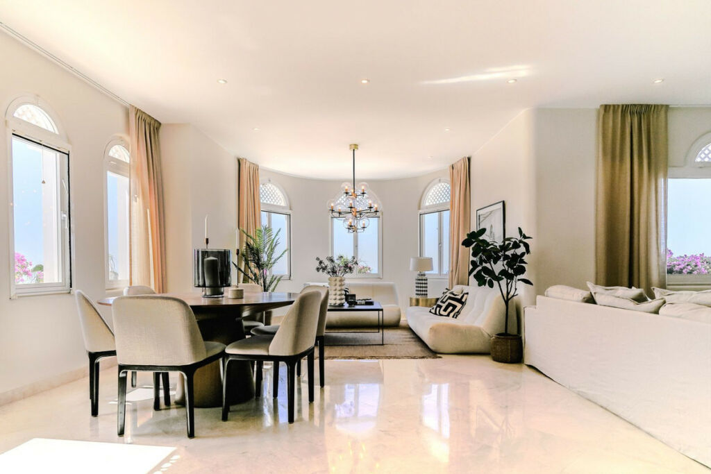 Penthouse Duplex The Golden Mile Málaga - image 5