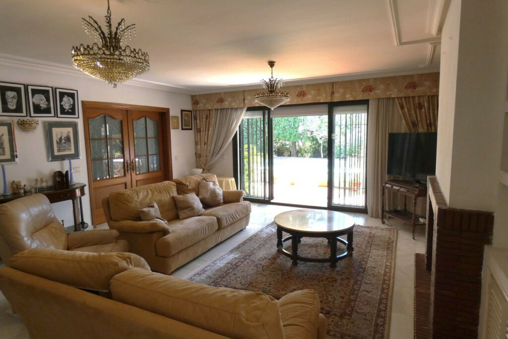Detached Villa Marbella Málaga - image 7