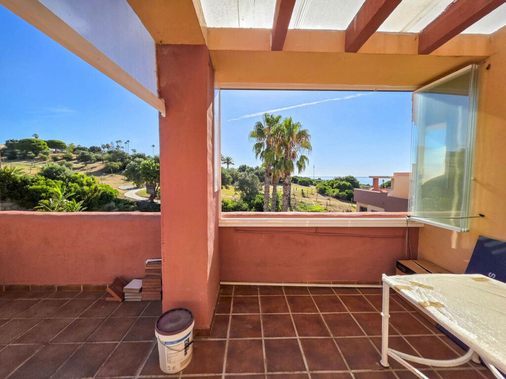 Townhouse La Duquesa Málaga - image 5