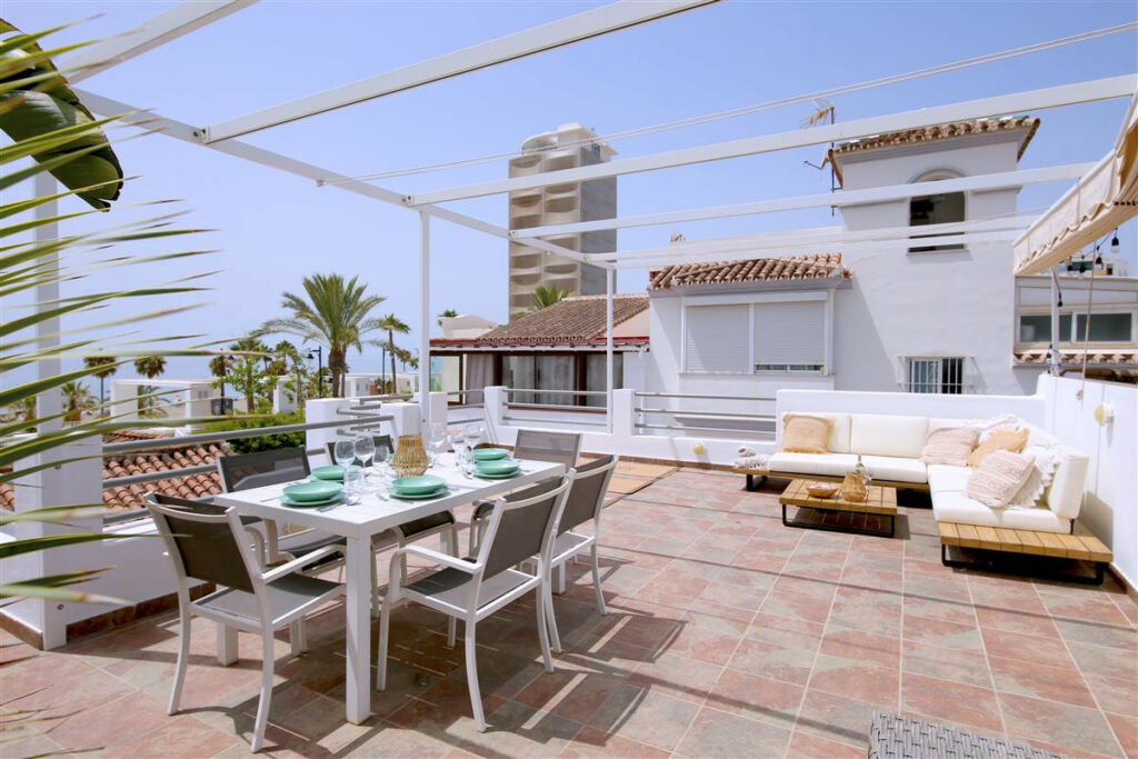 Semi-Detached House Estepona Málaga - image 5