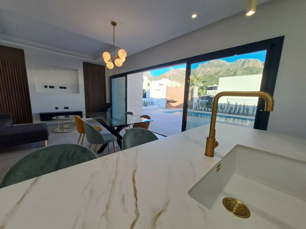 Detached Villa Polop Alicante - image 5