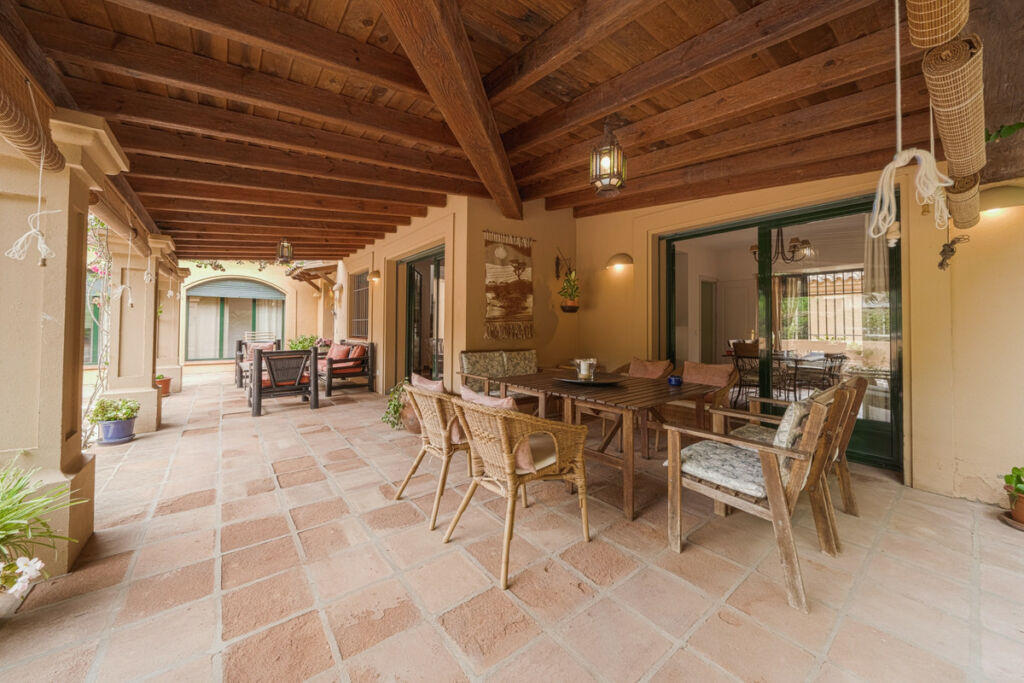 Detached Villa Sotogrande Cádiz - image 5