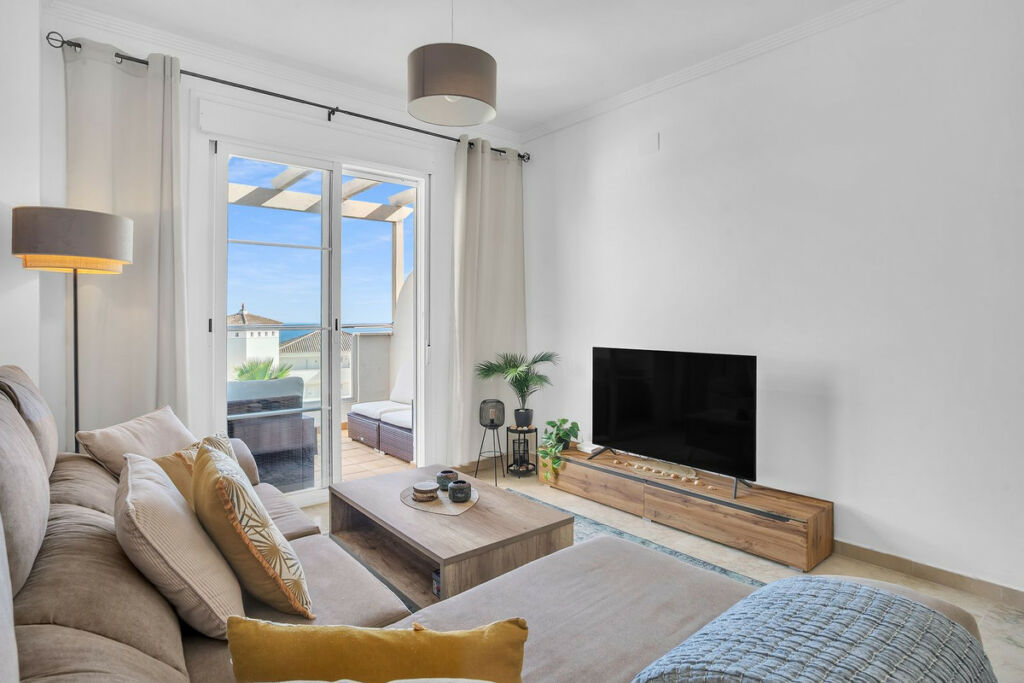 Penthouse Manilva Málaga - image 5