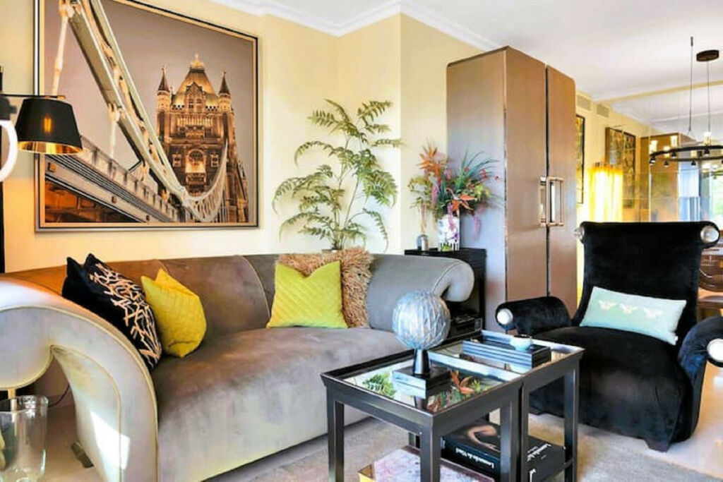 Middle Floor Apartment Elviria Málaga - image 5