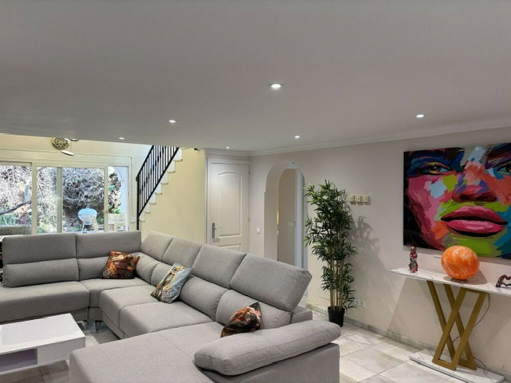 Detached Villa Marbella Málaga - image 5