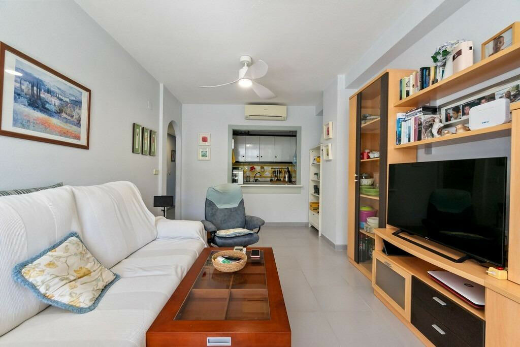 Middle Floor Apartment Orihuela Costa Alicante - image 5