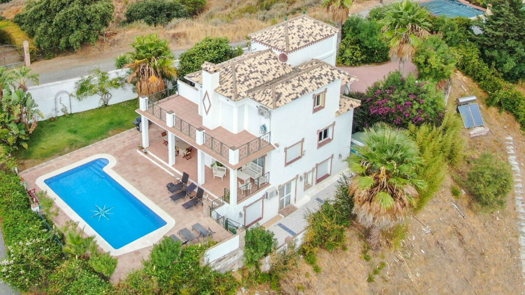 Finca - Cortijo Estepona Málaga - image 5
