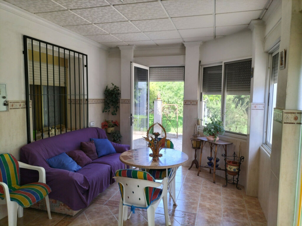 Detached Villa Elda Alicante - image 5