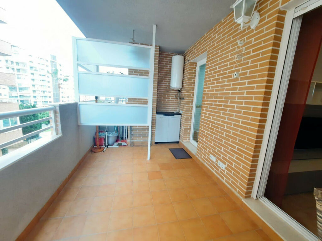 Middle Floor Apartment Villajoyosa Alicante - image 5