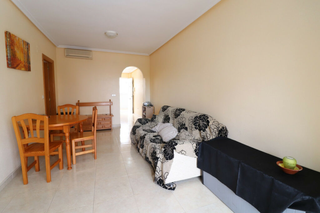 Ground Floor Apartment Guardamar del Segura Alicante - image 5